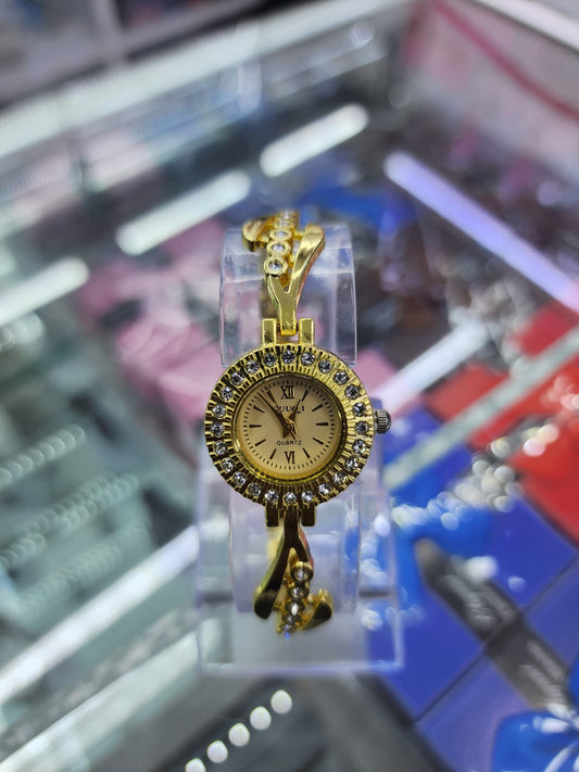 Stylish Ladies’ Chain Watch